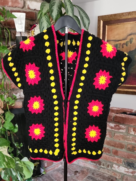 None Tops - Handmade Crochet Granny Square Floral Vest Boho Hippie